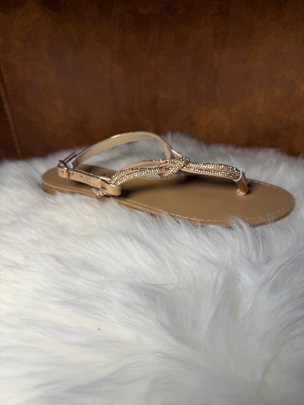 Sandalen met gouden glitter teenriem