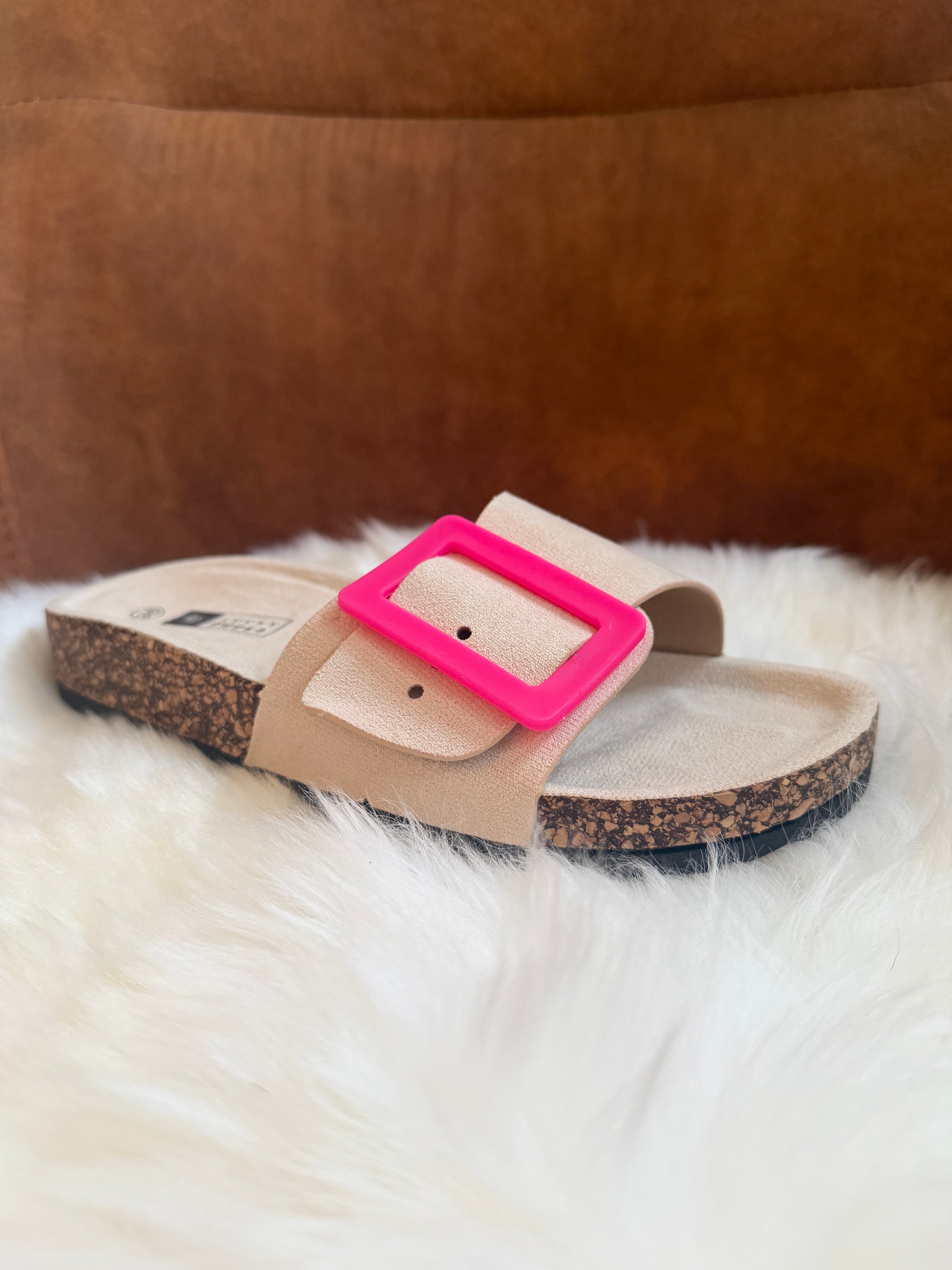 Slipper créme met fluo roos accent