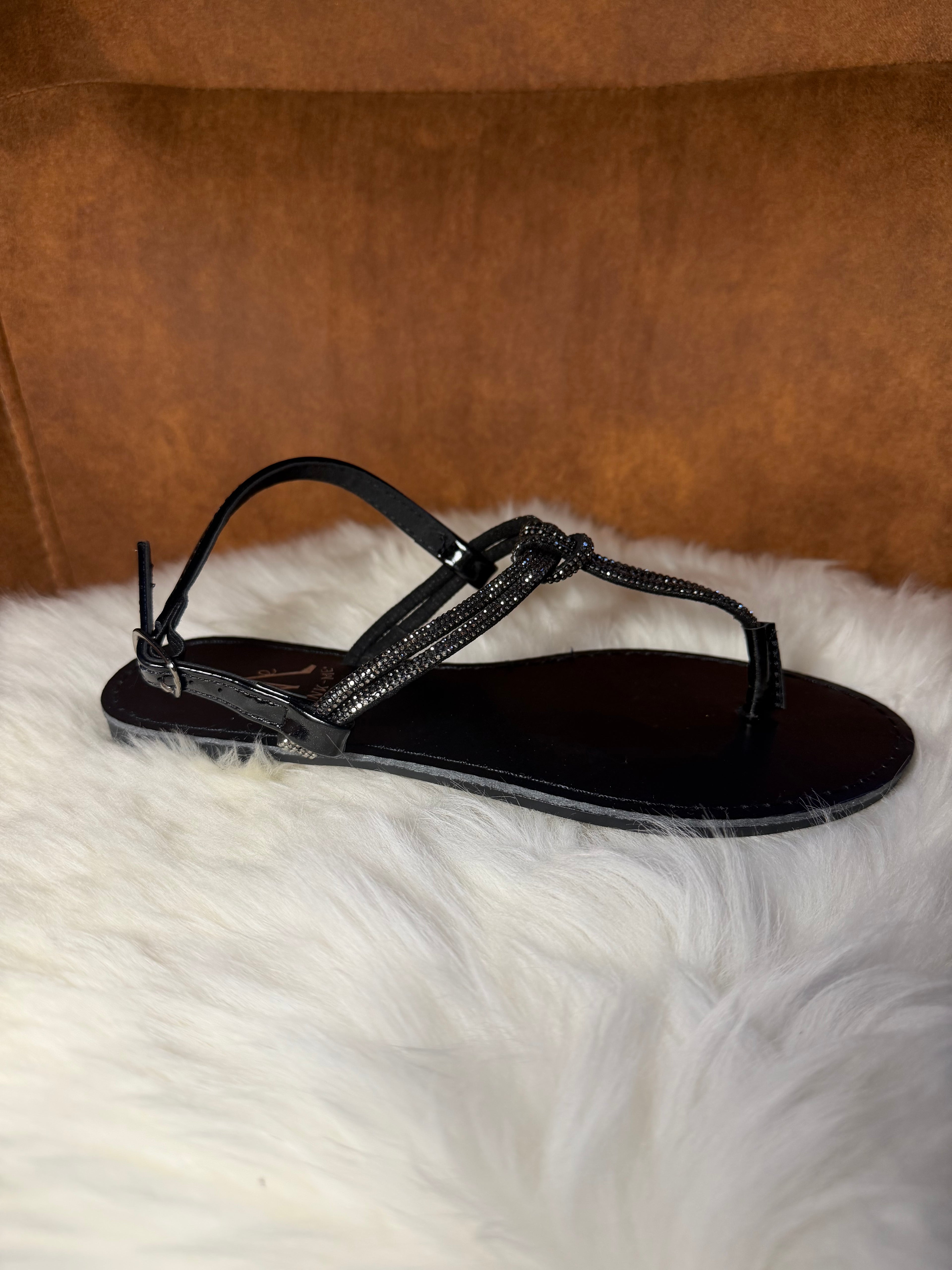 Sandalen met zwarte glitter teenriem
