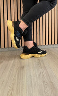 New One – zwart/bruine sneakers met crèmekleurige zool