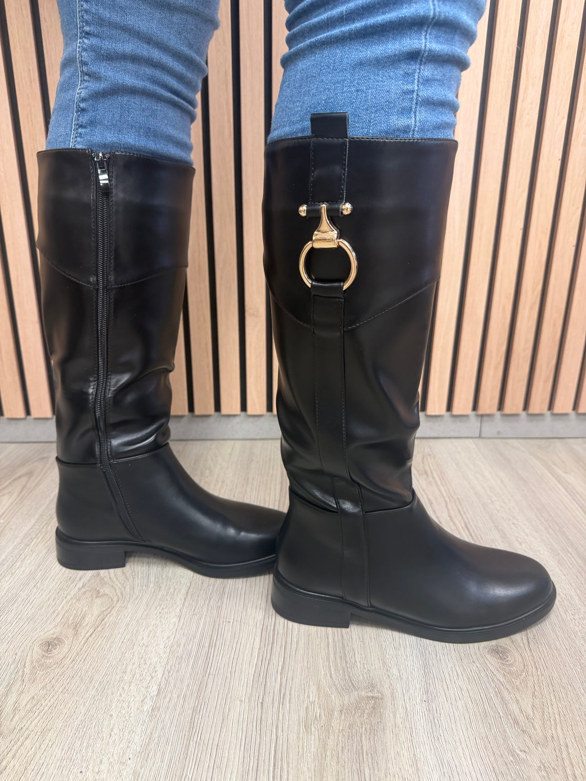 Sienna – Hoge Lederlook Laars Zwart