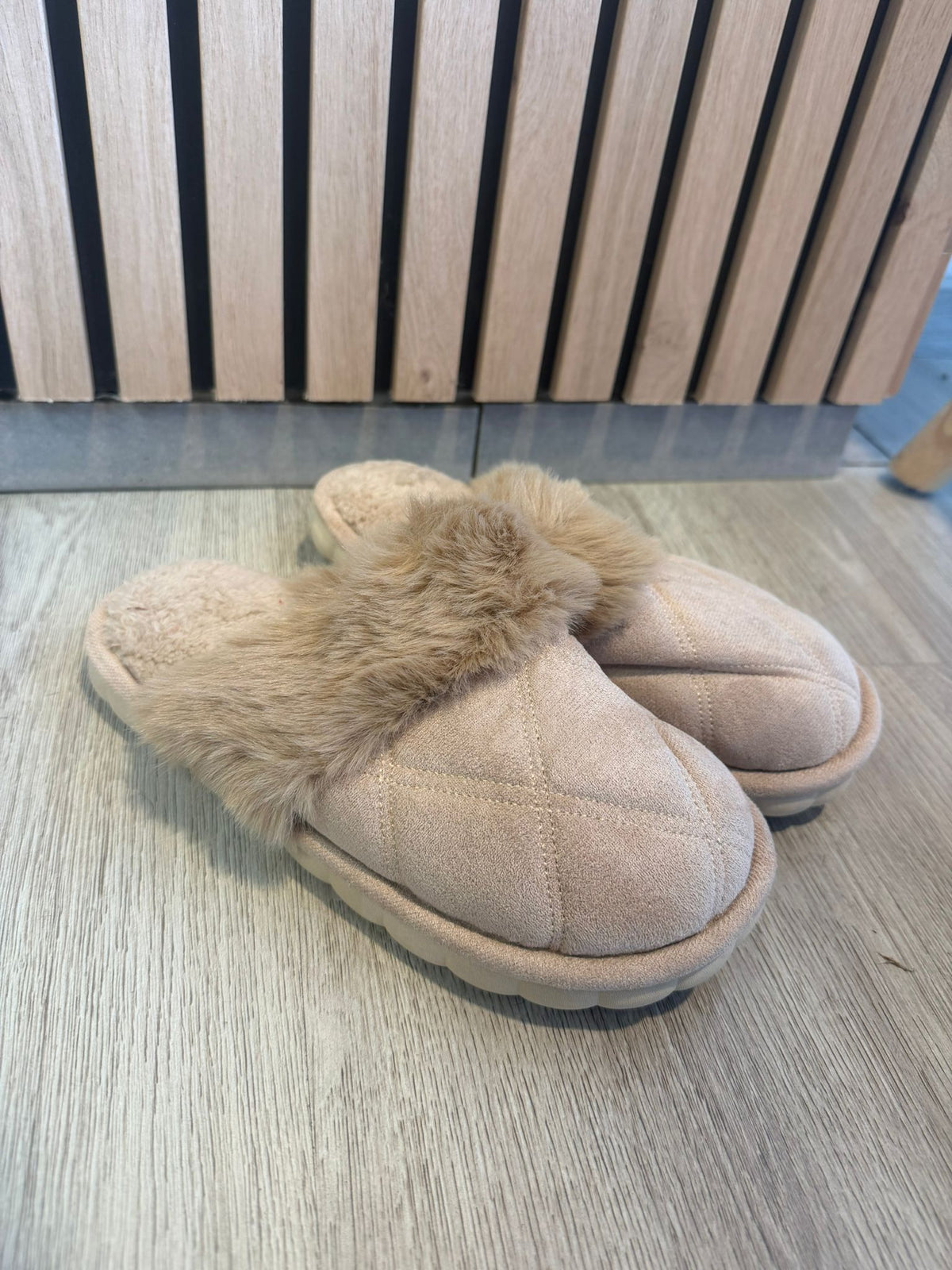 Cozy Teddy Slippers – Beige