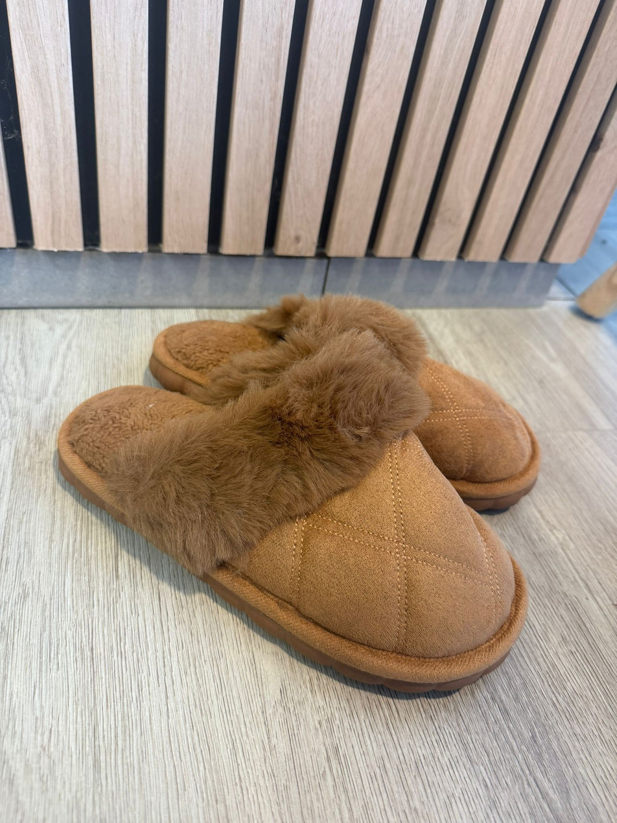 Cozy Teddy Slippers – Bruin