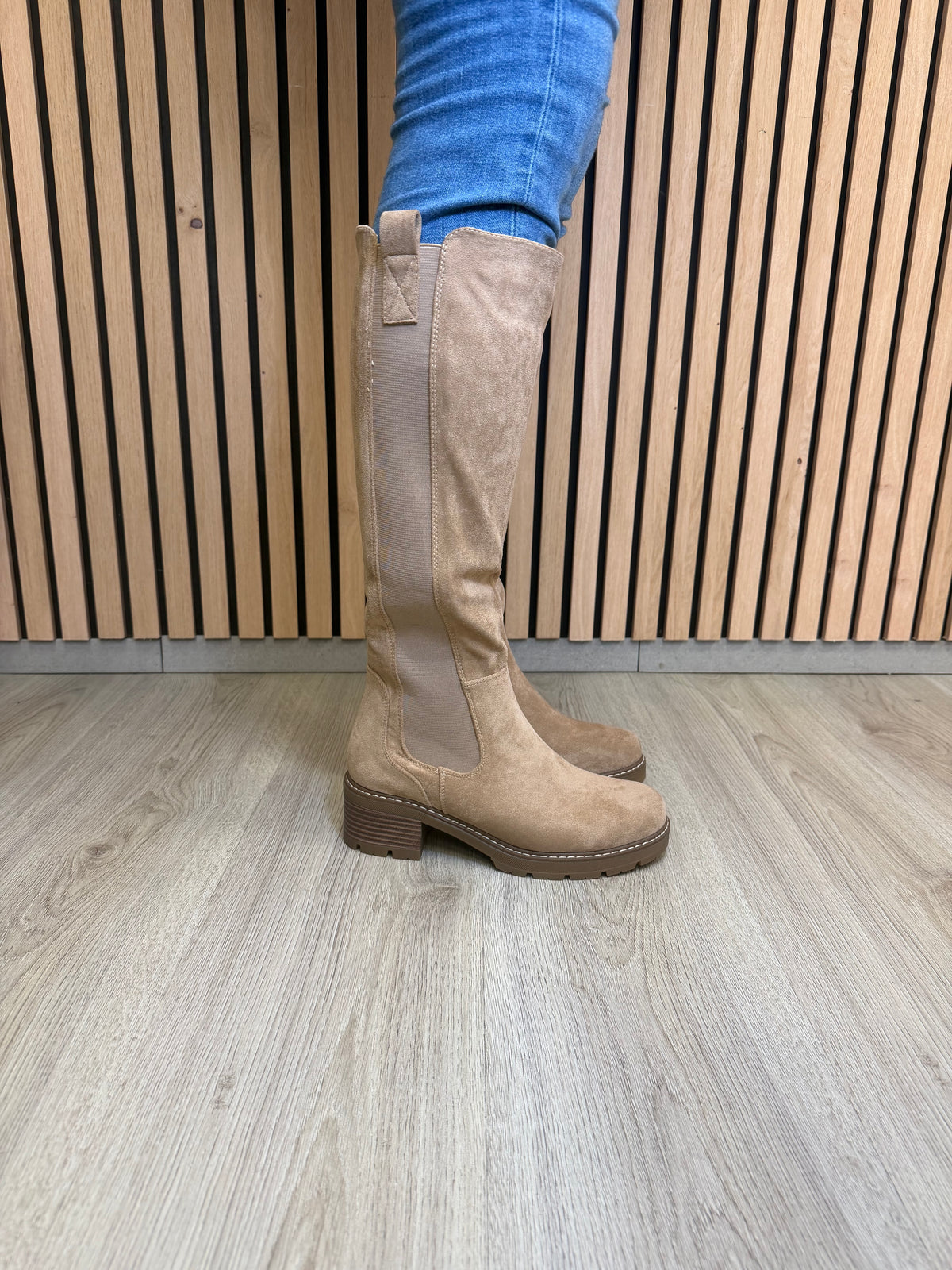 Luna Beige high boots