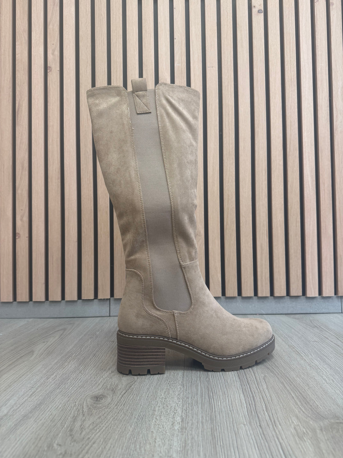 Luna Beige high boots