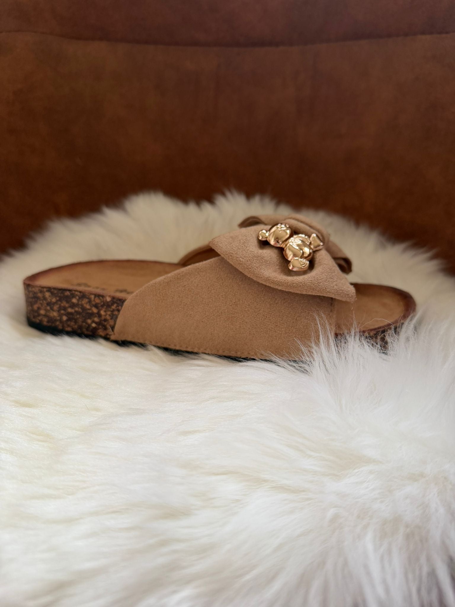 Slipper met beertje taupe