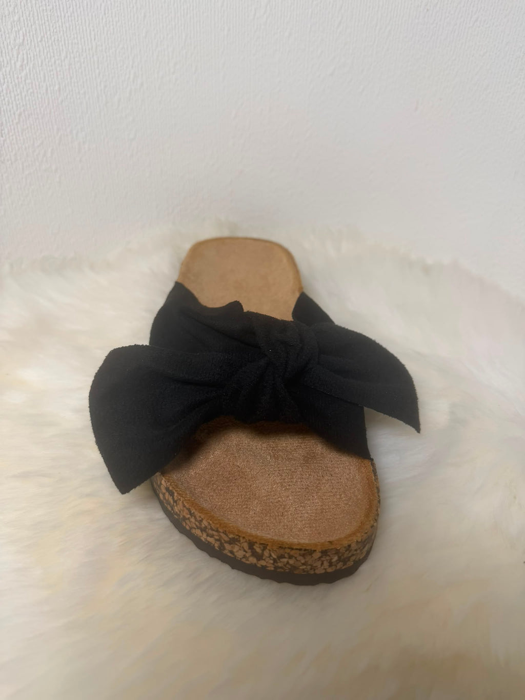Telma - zwarte slipper met grote strik